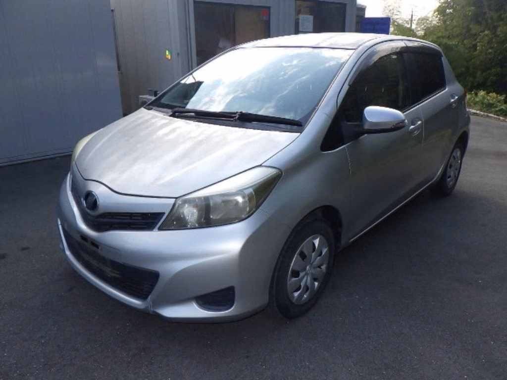 TOYOTA VITZ