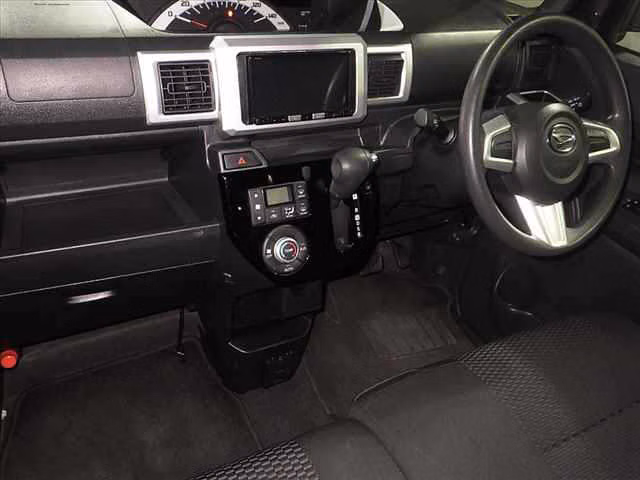 DAIHATSU WAKE