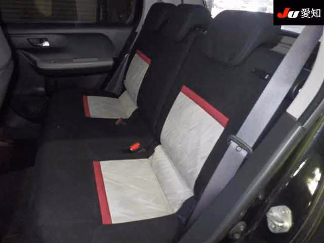 DAIHATSU BOON