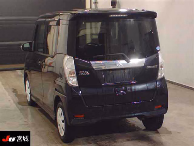 MITSUBISHI EK SPACE