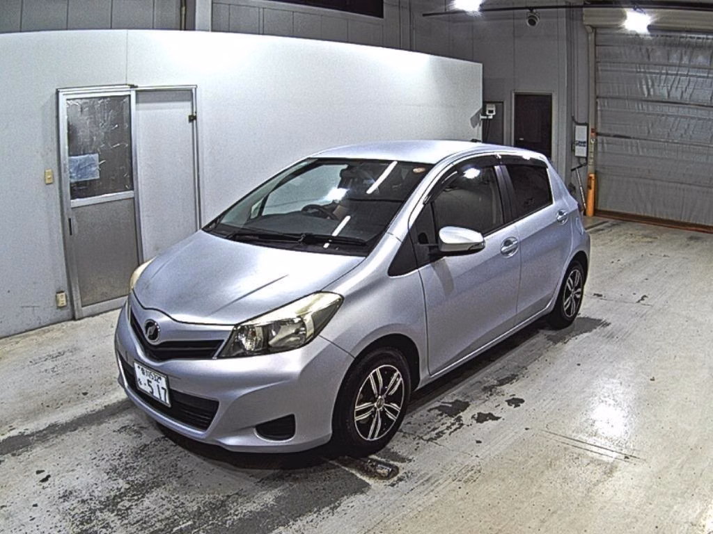 TOYOTA VITZ