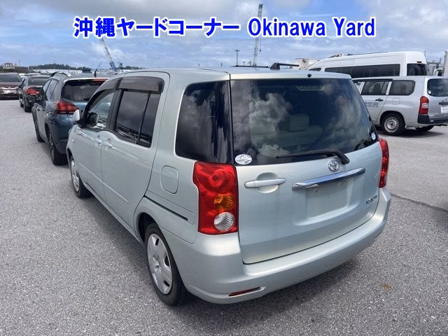 TOYOTA RAUM