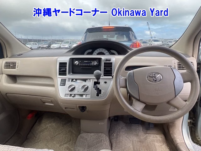 TOYOTA RAUM