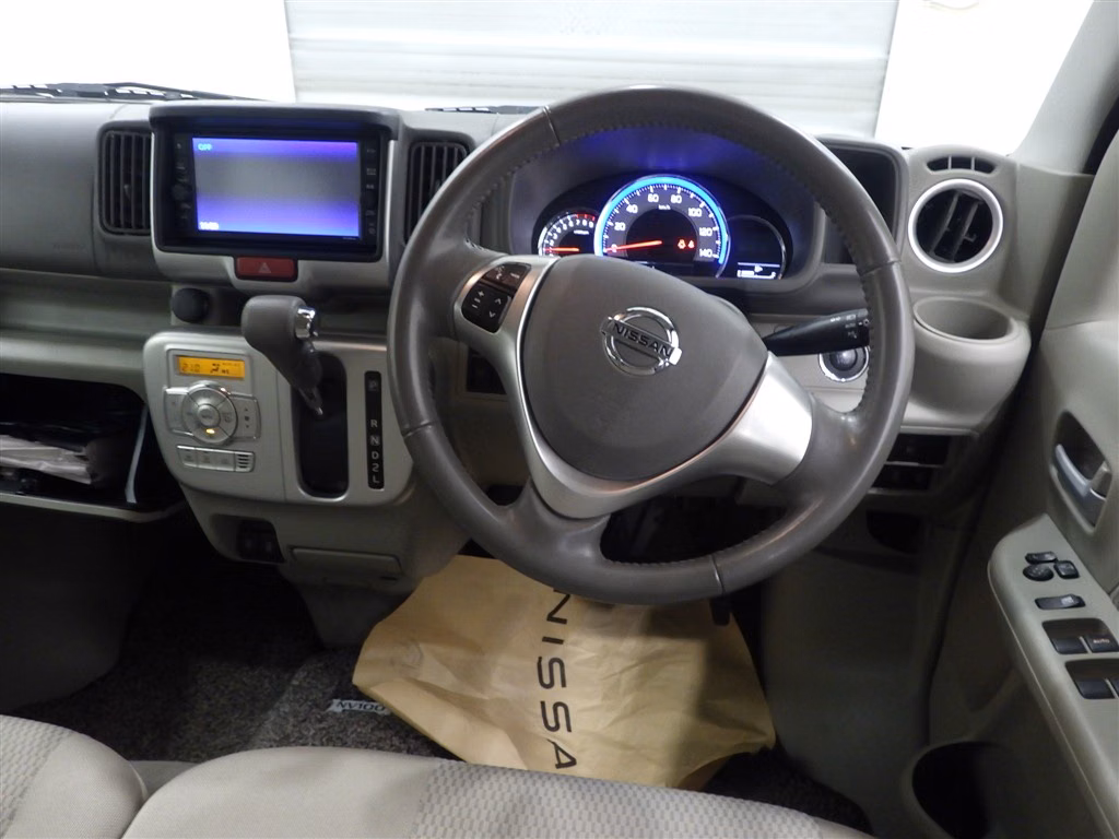 NISSAN NV100 CLIPPER