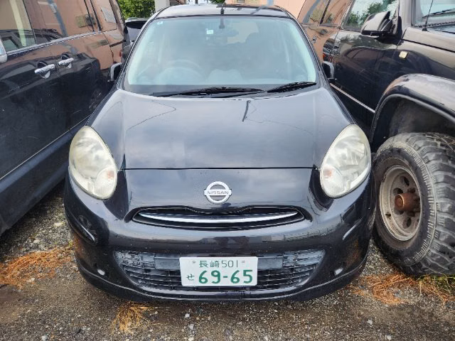 Nissan March