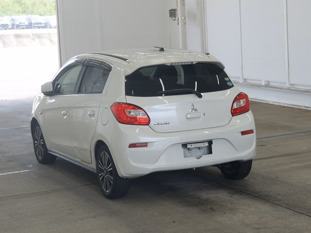 MITSUBISHI MIRAGE