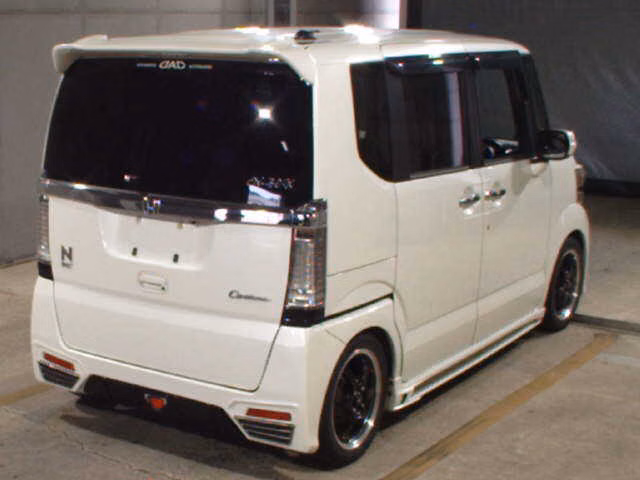 HONDA N-BOX
