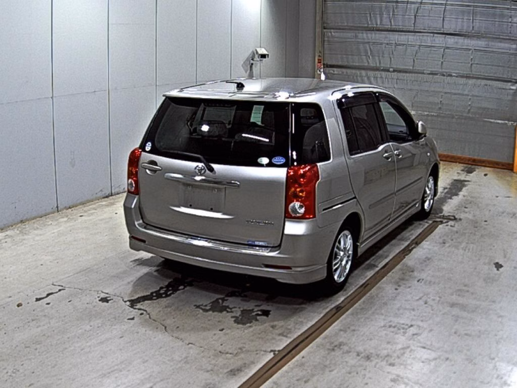 TOYOTA RAUM