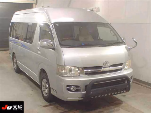 TOYOTA REGIUS ACE