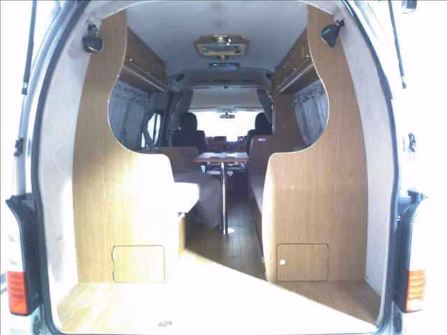 TOYOTA REGIUS ACE