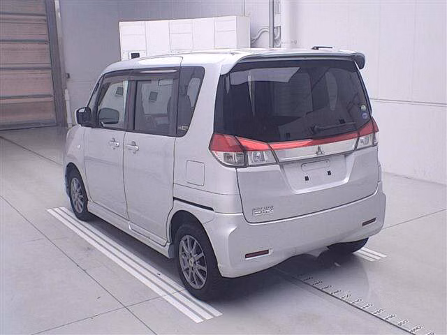 MITSUBISHI DELICA D:2
