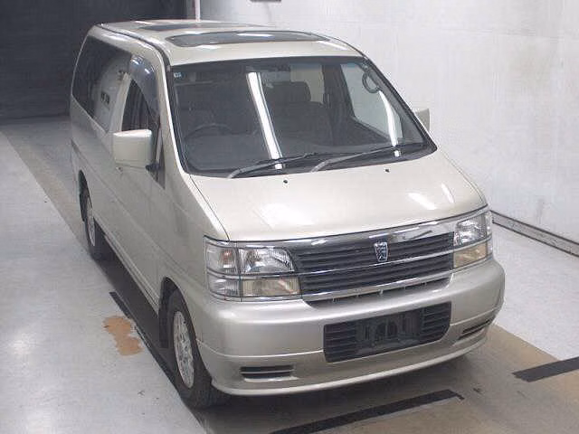 NISSAN ELGRAND