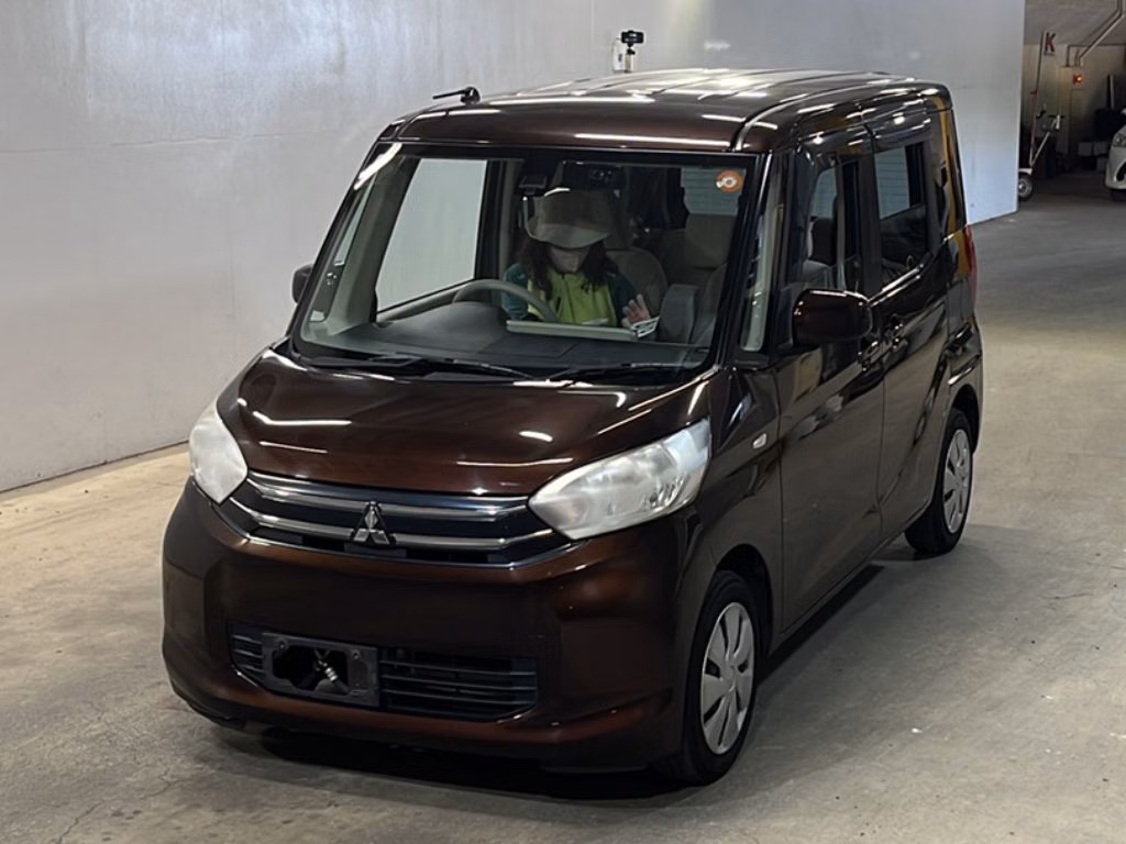 MITSUBISHI EK SPACE