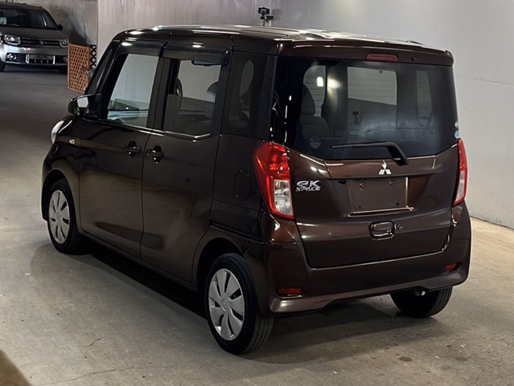 MITSUBISHI EK SPACE