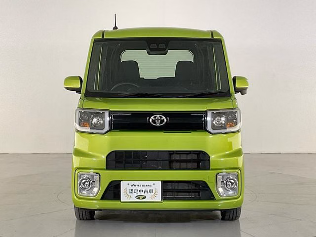 TOYOTA PIXIS MEGA