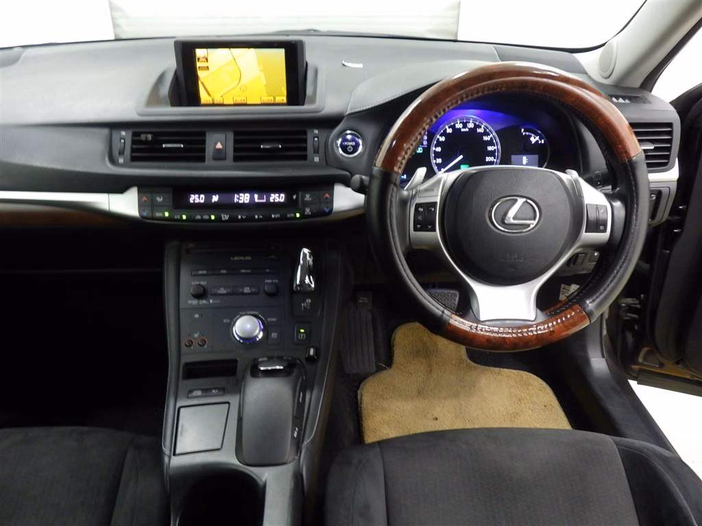 LEXUS CT200H