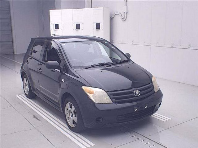 TOYOTA IST