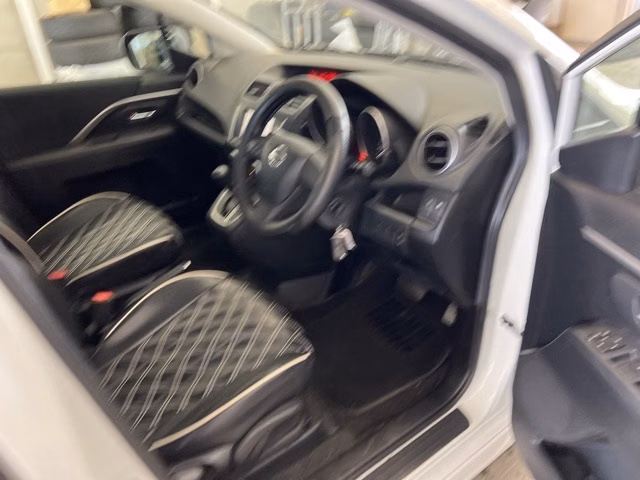 NISSAN LAFESTA