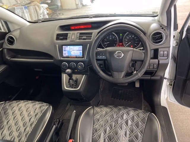 NISSAN LAFESTA
