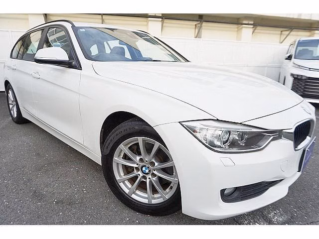 BMW 3-SERIES