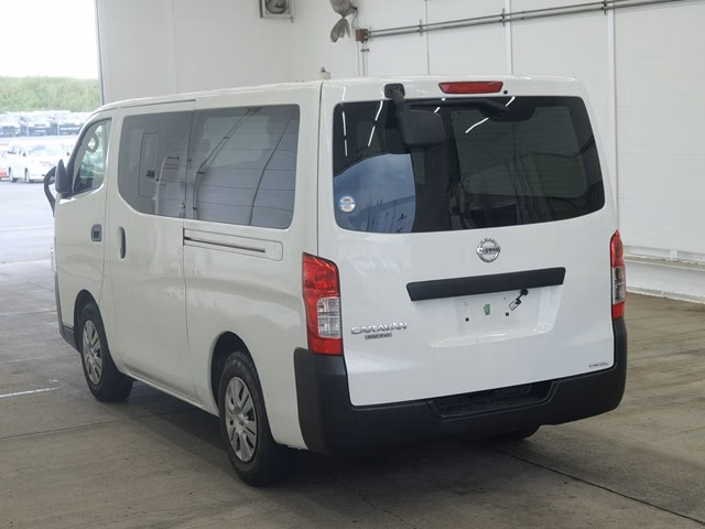 NISSAN NV350 CARAVAN