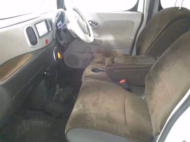 NISSAN CUBE