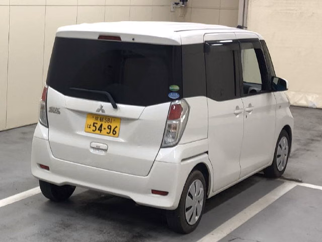 MITSUBISHI EK SPACE
