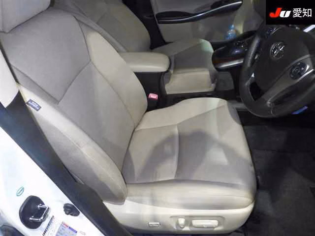 TOYOTA SAI