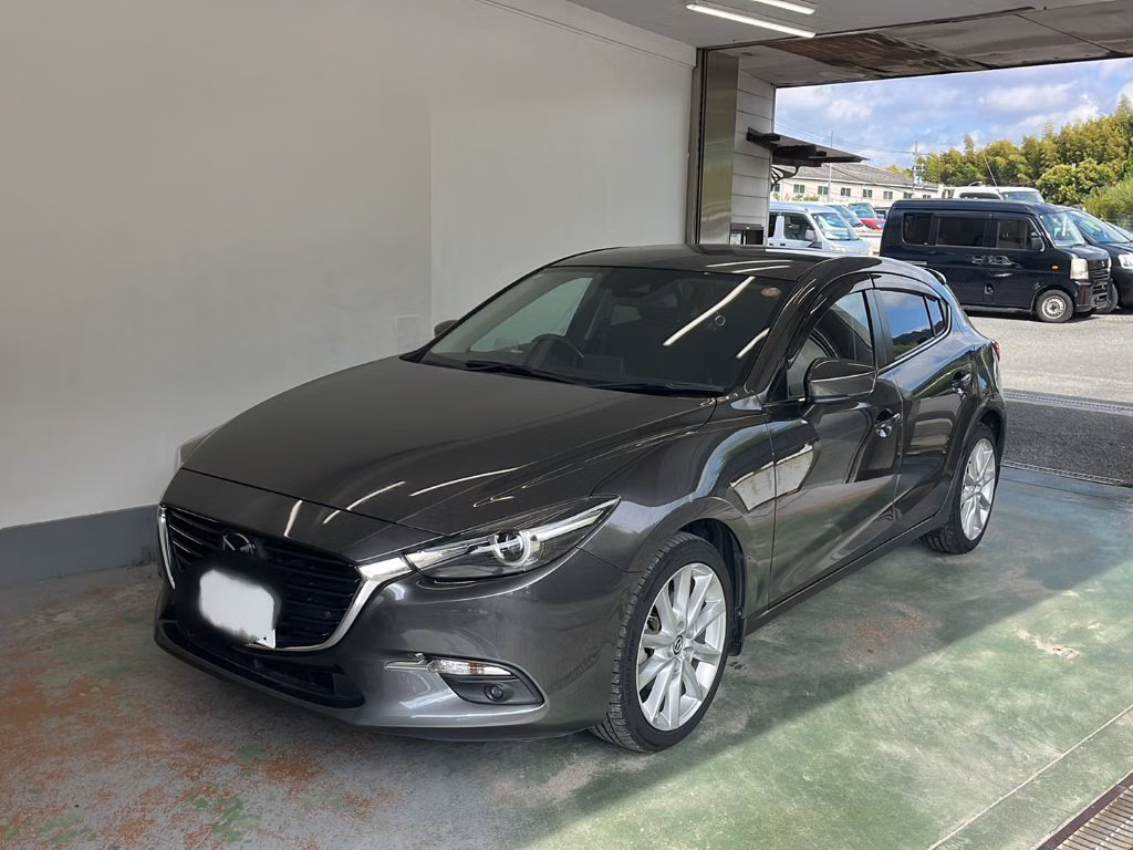 MAZDA AXELA