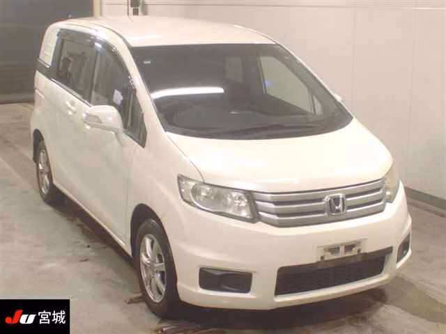 HONDA FREED SPIKE