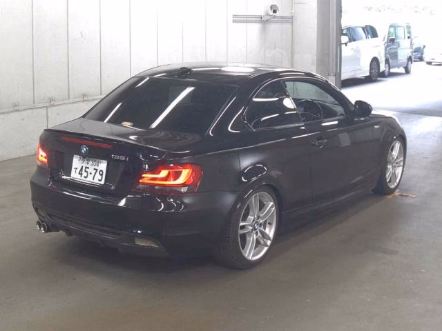 BMW 1-SERIES