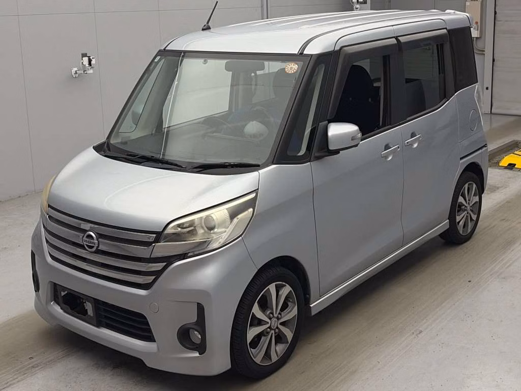 NISSAN DAYZ ROOX