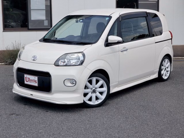 TOYOTA PORTE