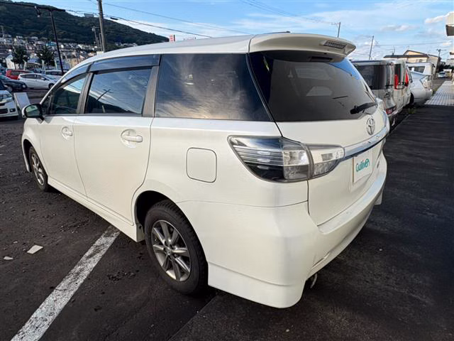 TOYOTA WISH
