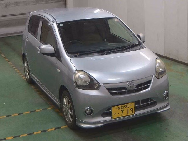 TOYOTA PIXIS EPOCH
