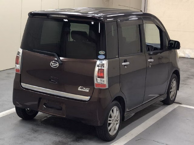 DAIHATSU TANTO EXE