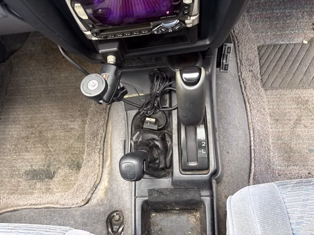 TOYOTA HILUX SURF