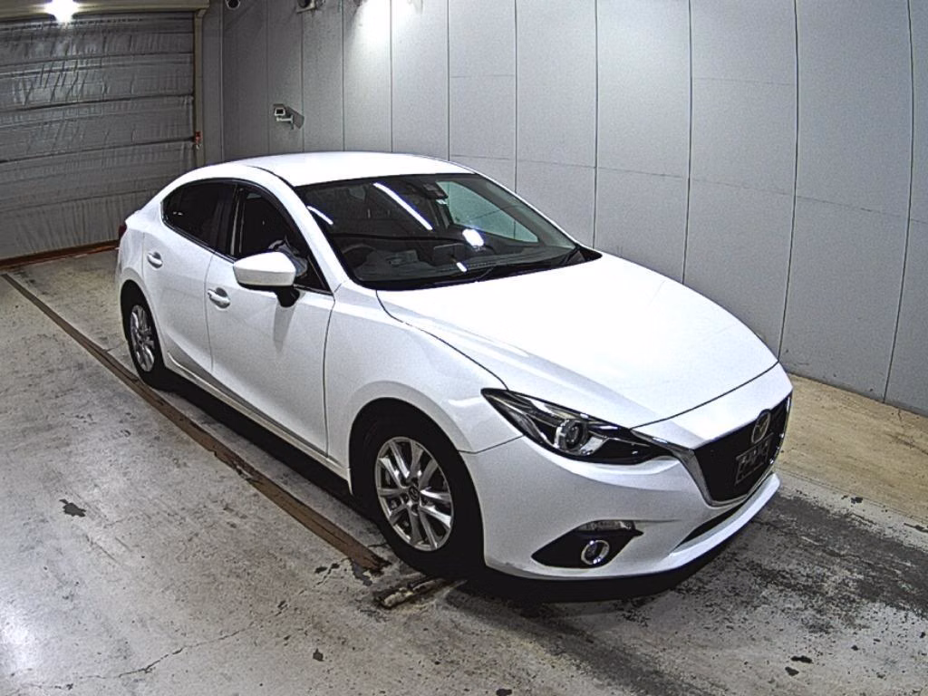 MAZDA AXELA