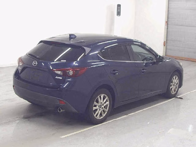 MAZDA AXELA