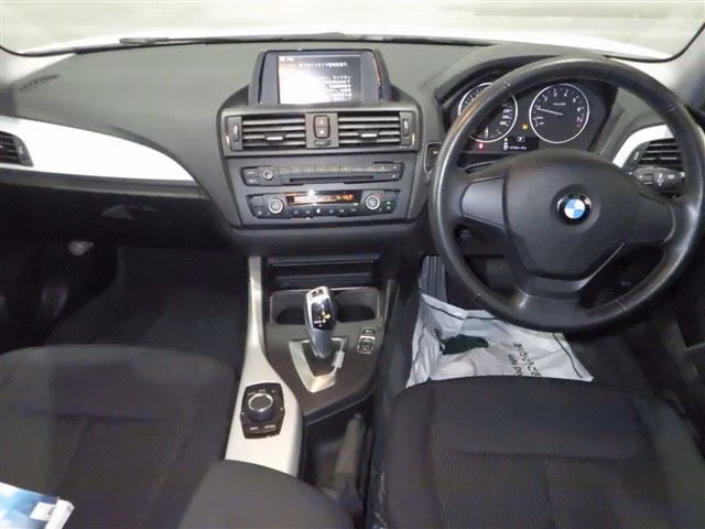 BMW 1-SERIES