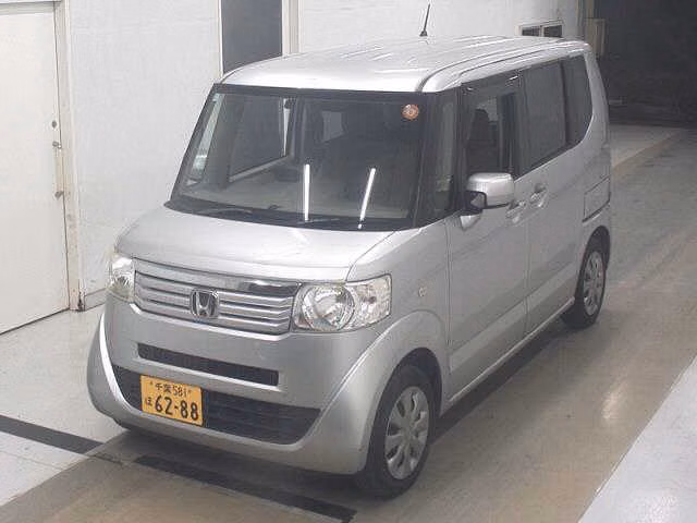 HONDA N-BOX