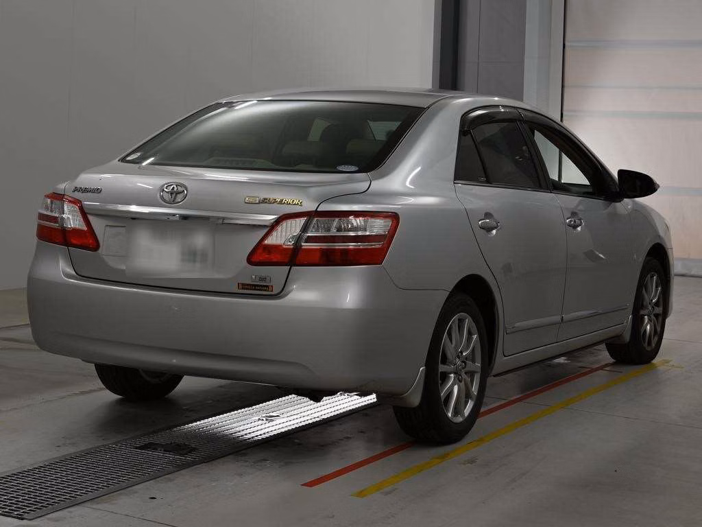 TOYOTA PREMIO