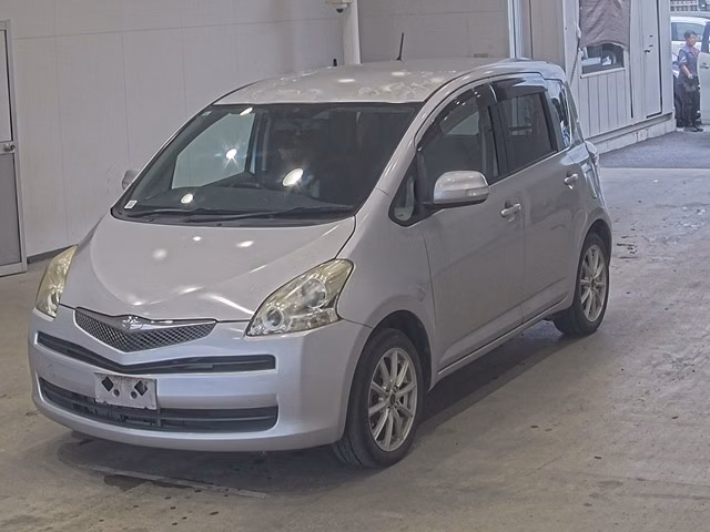 TOYOTA RACTIS