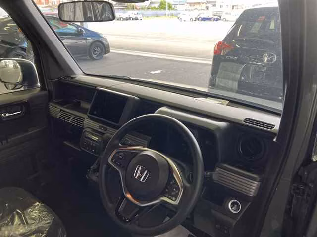 HONDA N-VAN