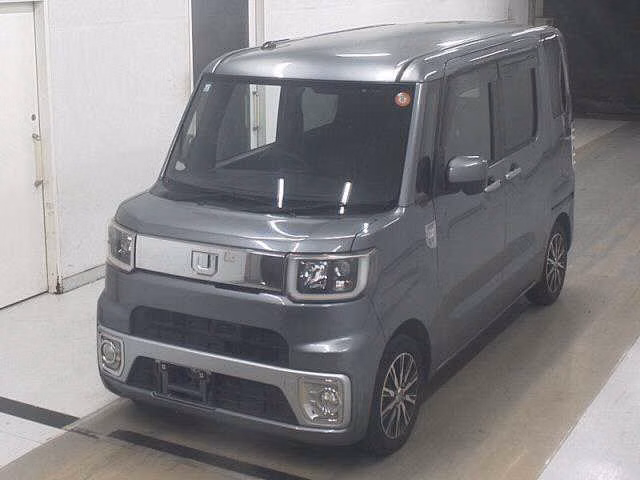 DAIHATSU WAKE