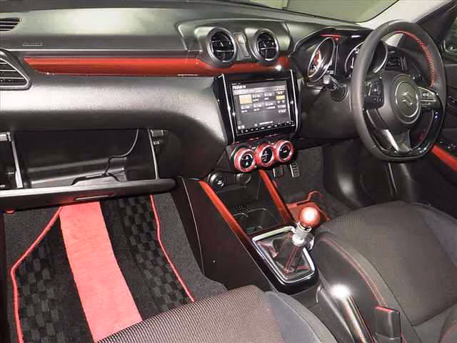 SUZUKI SWIFT
