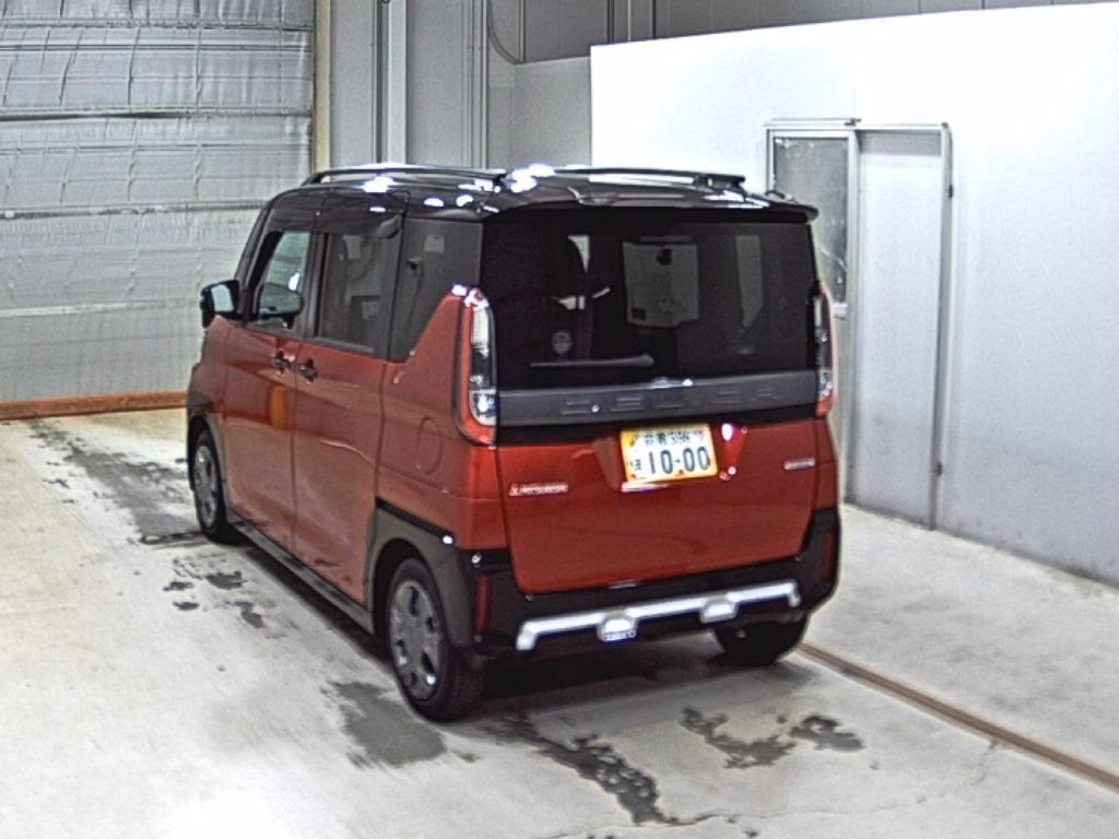 MITSUBISHI DELICA MINI