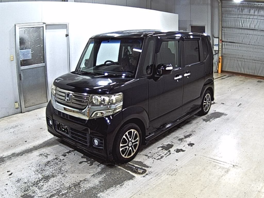 HONDA N-BOX