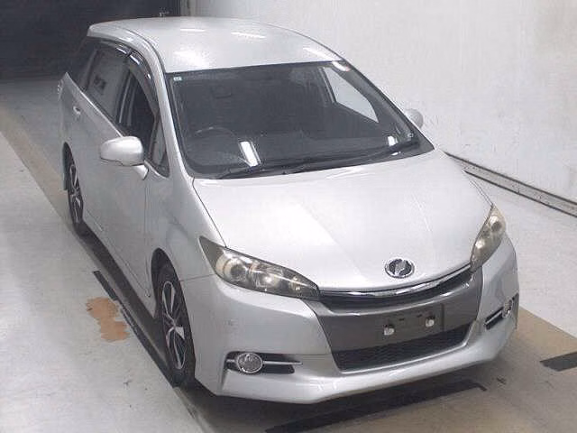 TOYOTA WISH
