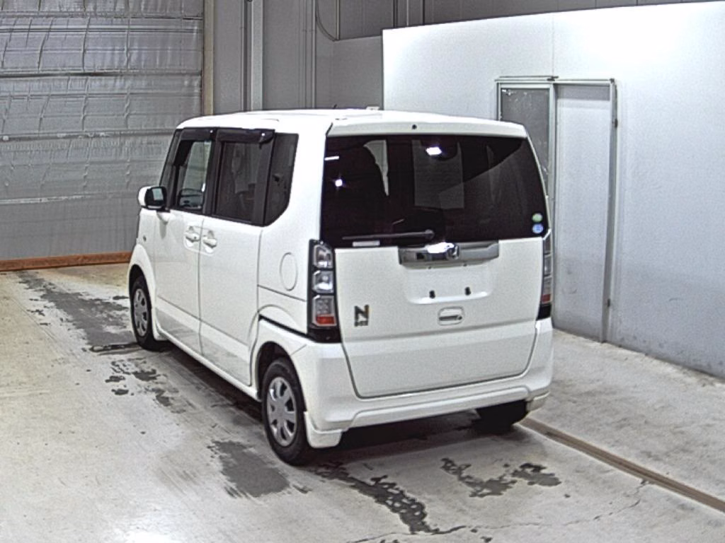 HONDA N-BOX